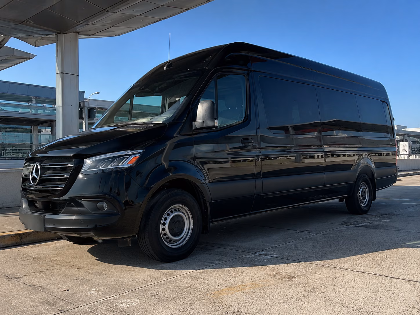 guest shuttles to texas sun winery and wedding venues around midland